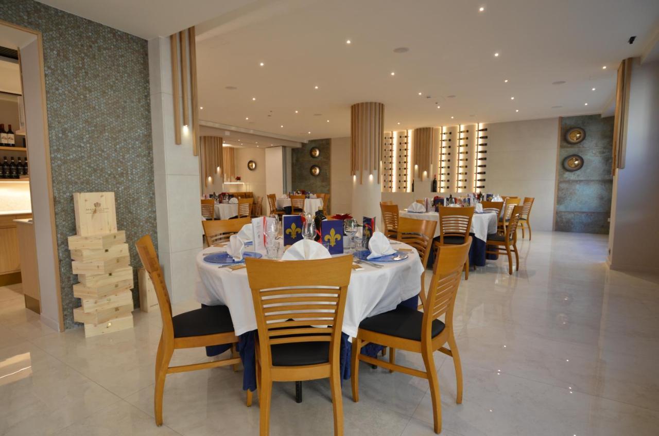Hotel Ristorante Toscana Alassio Exterior photo